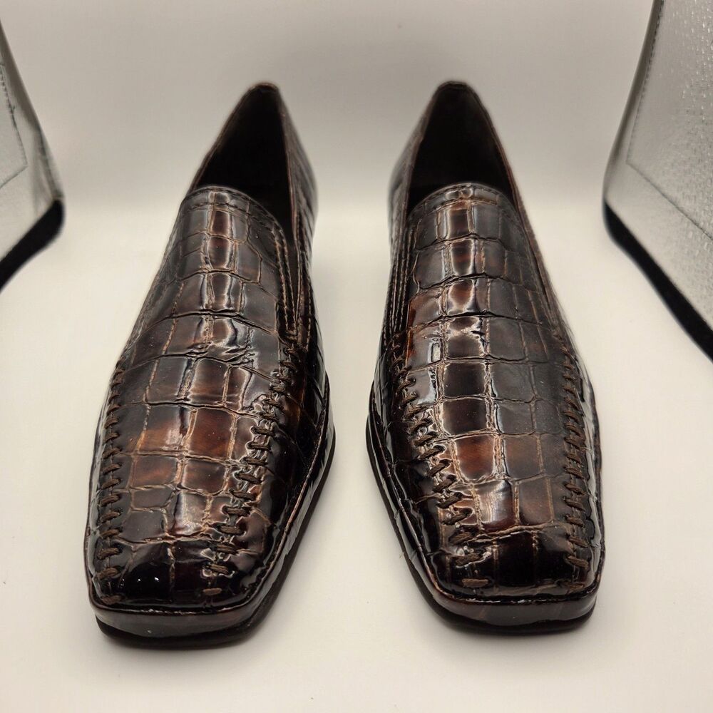 Amalfi By Rangoni Women’s Loafers Size 4M Handcrafted in Italy